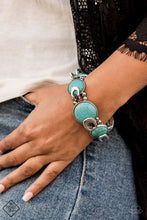 Load image into Gallery viewer, Simply Santa Fe - February 2020 Fashion Fix
